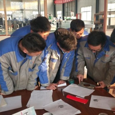 https://www.feltoncn.com/uploads/5-axis-cnc-router-141.jpg